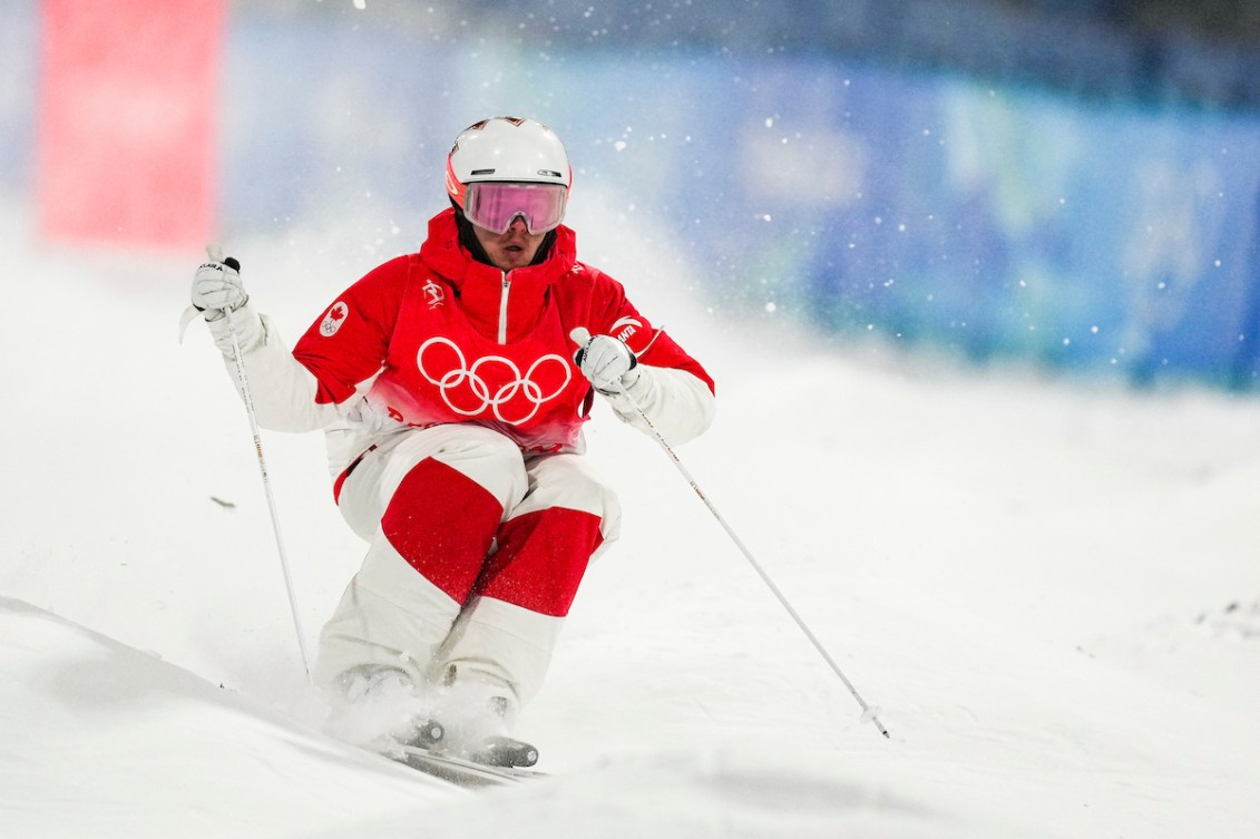 Team Canada freestyle skier Mikael Kingsbury competes in round one of Mens Moguls Qualification during the Beijing 2022 Olympic Winter Games on Thursday, February 03, 2022. Photo by Darren Calabrese/COC